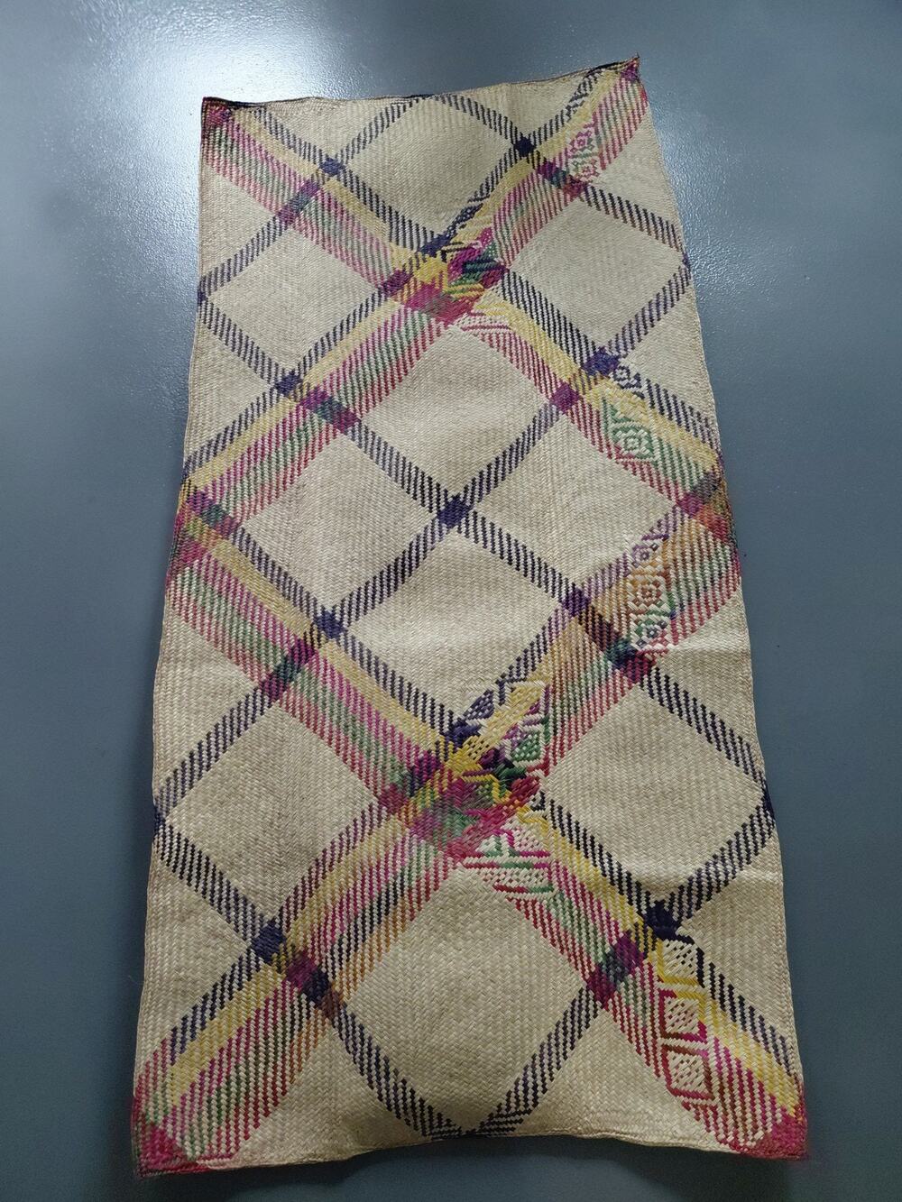 Straw Rug Handwoven Palm Organic Mat Bed Roll Bright Weave Vintage 32X64 Boho